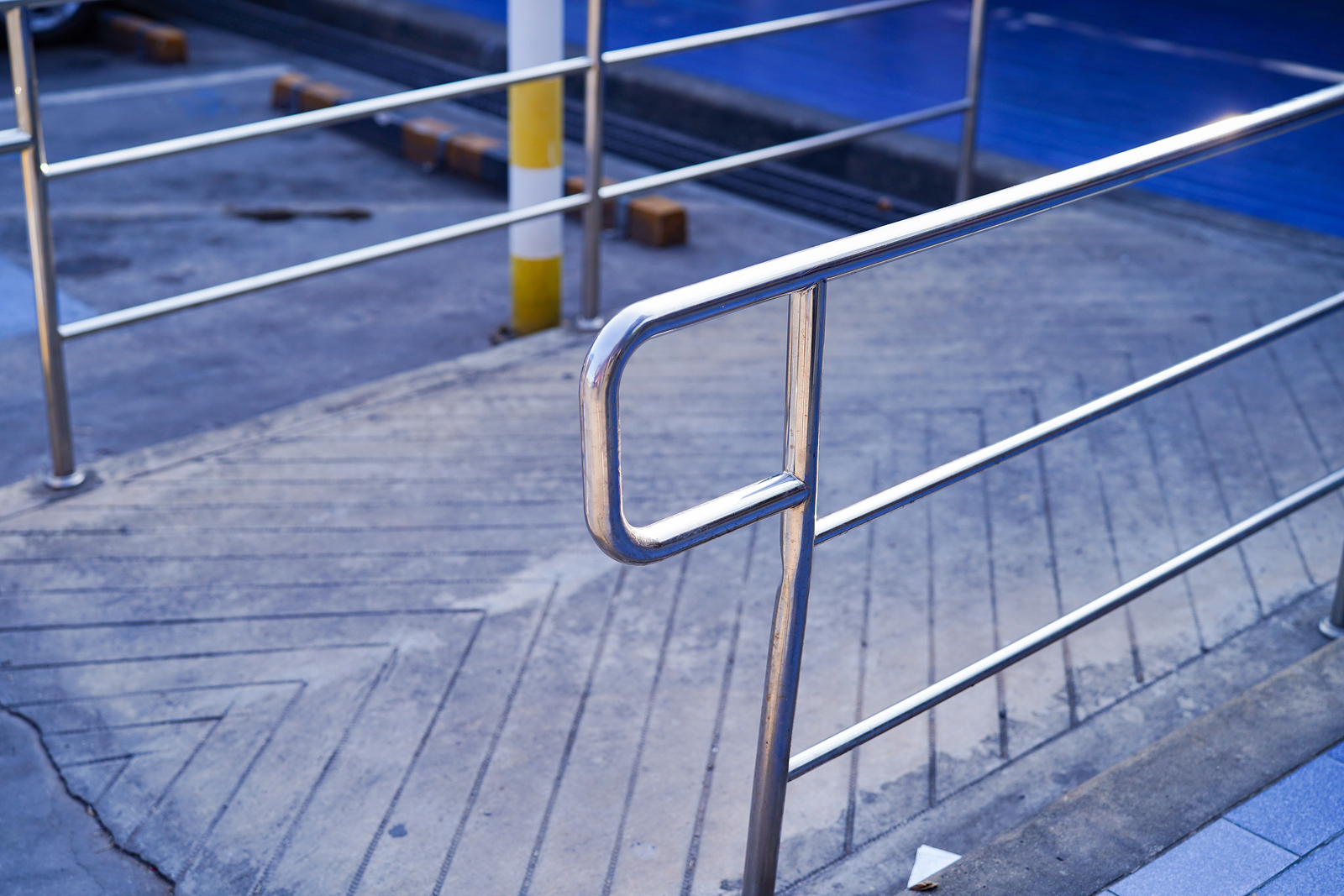 how wide is a wheelchair ramp