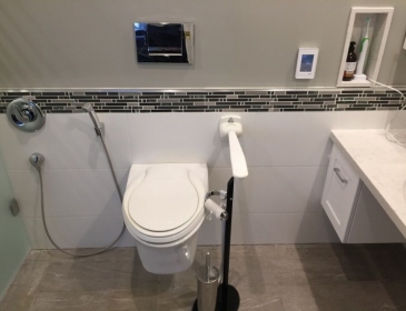 thumbs_accessible-washroom-4