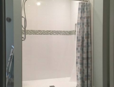 thumbs_wide-accessible-shower-9